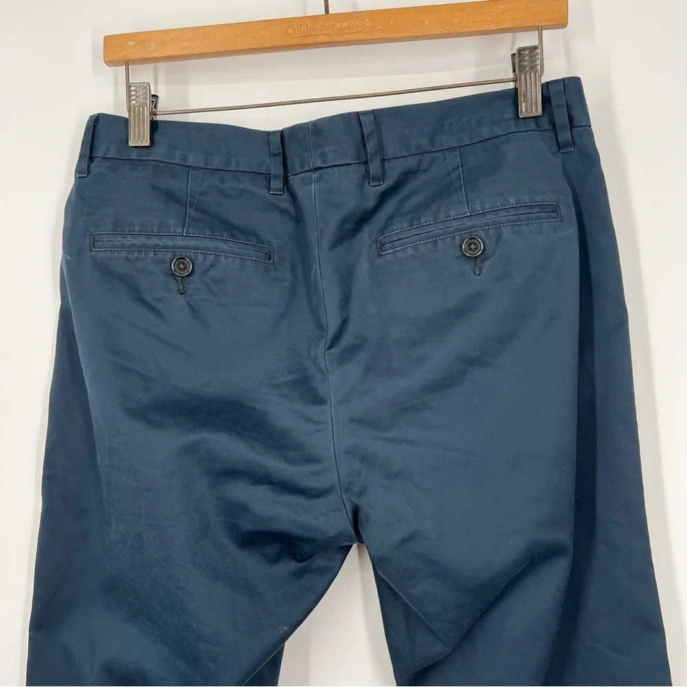 Bonobos 31 x 30 Weekday Warrior Navy Blue Chino Pants